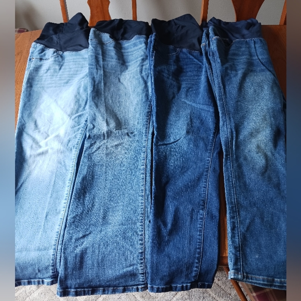 Maternity clothes